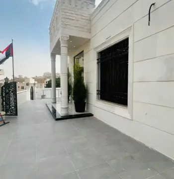 فيلا للبيع في ابو نصير
