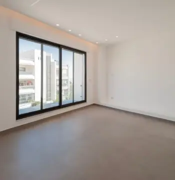 Brand new luxurious semi-furnished 250sqm apartment for rent @4th circle #10806