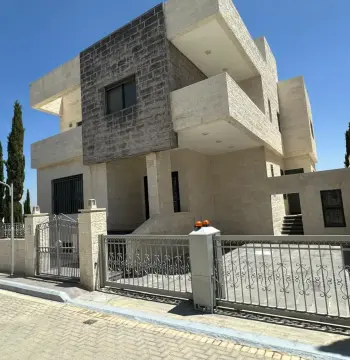 Villa for sale in Airport Road #3758