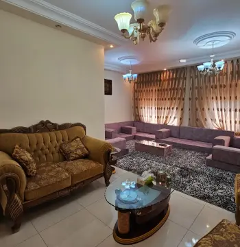 شقة للإيجار في ضاحية الرشيد