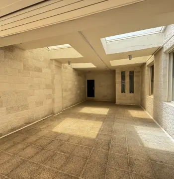 Astonishing Villa for Sale in Abdoun #3682