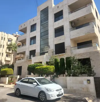Apartment for rent in Gardens Street