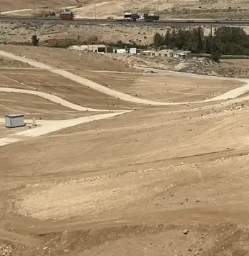 أرض للبيع في شارع المية