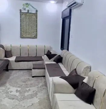 شقة للبيع في University Street