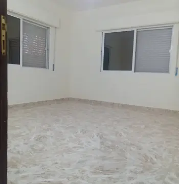 شقة للإيجار في Aydoun