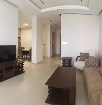 شقة للإيجار في Al Husn