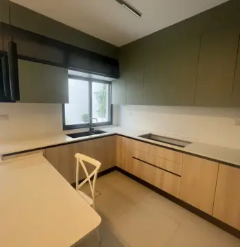 Elegant 2-Bedroom Apartment with Master Suite #10790